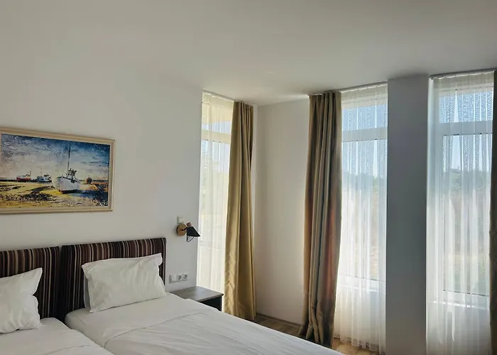Apolonia Apartments