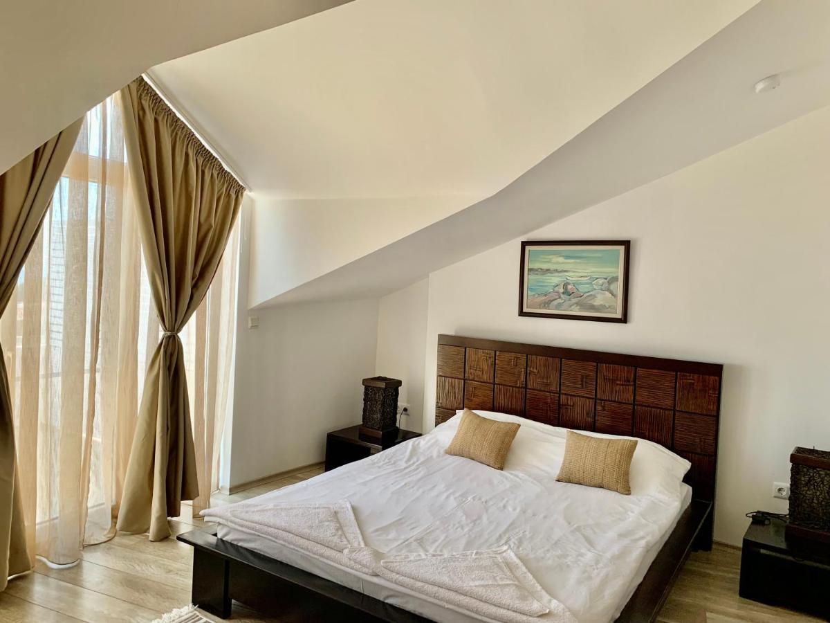Apolonia Apartament *