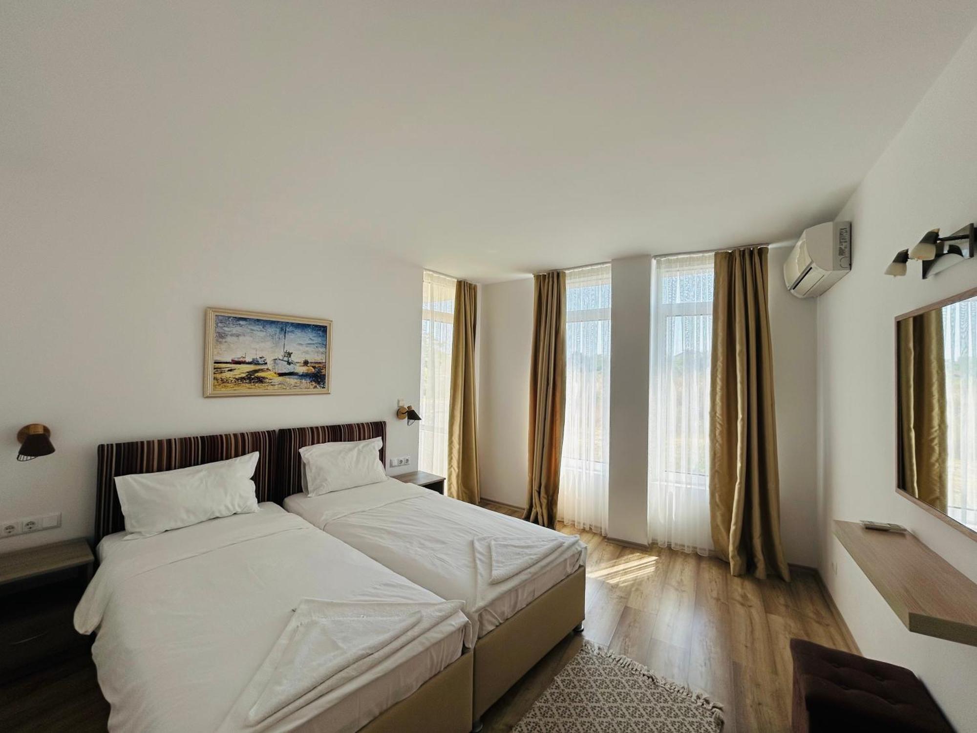 Apolonia Apartament